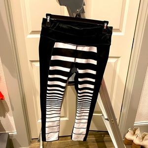 Athleta capri leggings